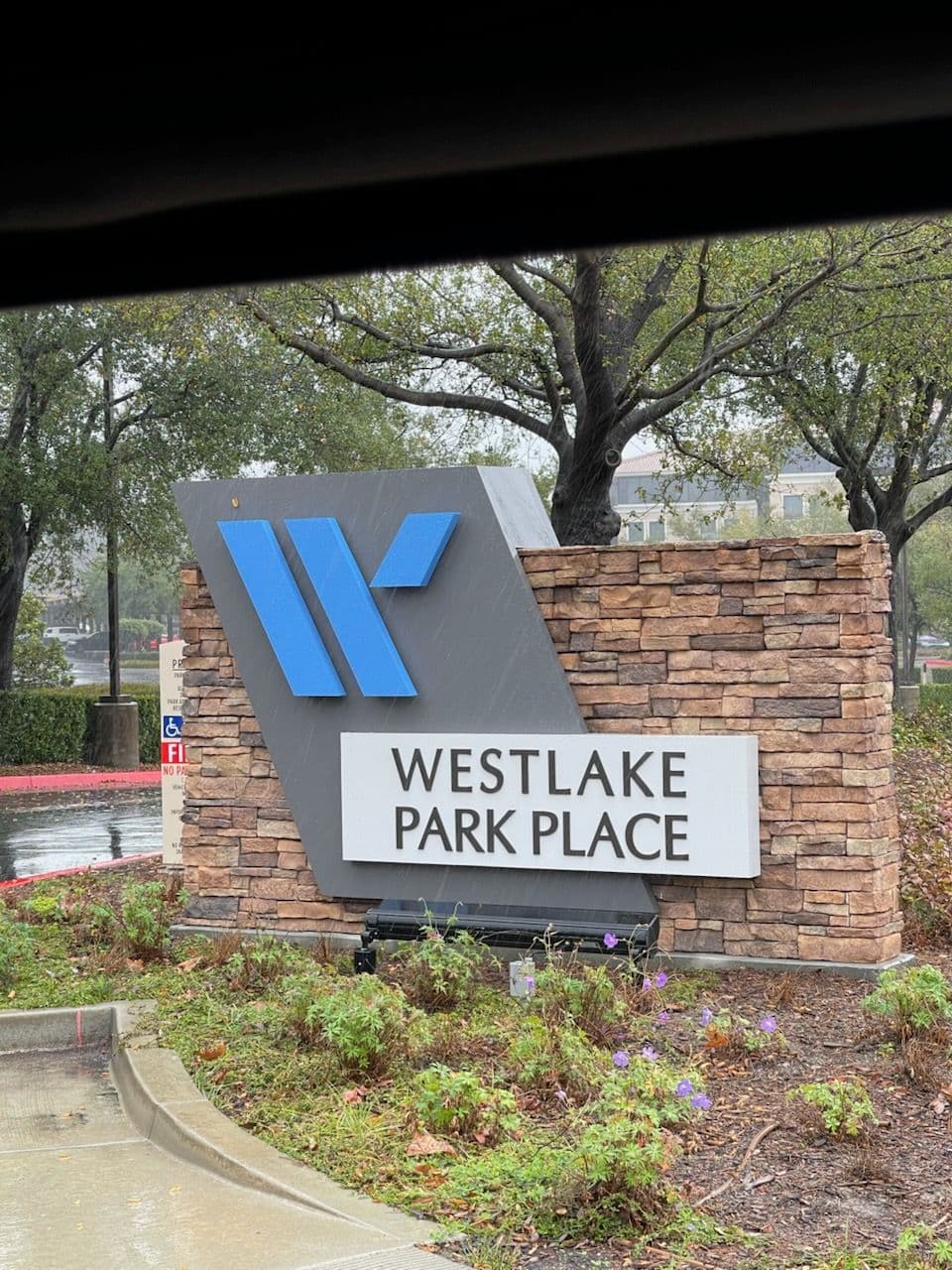 Westlake Park Place Monument Sign image